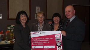 Bromsgrove council representatives holding the official pledge